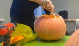 ”Atrodi galveno Helovīna varoni” 