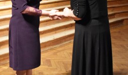 Es saku Latvijai Paldies par...