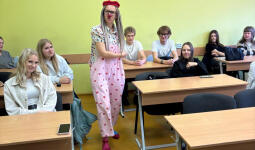 Karjeras nedēļas ietvaros pie 3. m kursa viesojās Dakteris Klauns!