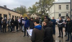 Pirmie kursi testē sevi un pilsētvidi