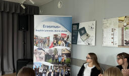 4. kursa audzēkņi iepazīst Erasmus+ mobilitātes iespējas 
