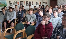 Vieslekcija: Esi viens no mums- Kļūsti par karavīru!