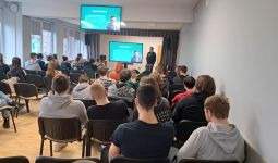 Investoru Kluba izpilddirektors- Kaspars Peisenieks.