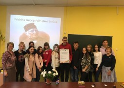 Vieslekcija 1.g kursam par Strūves Ģeodēzisko loku 
