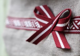 Sveicam Latvijas svētkos!